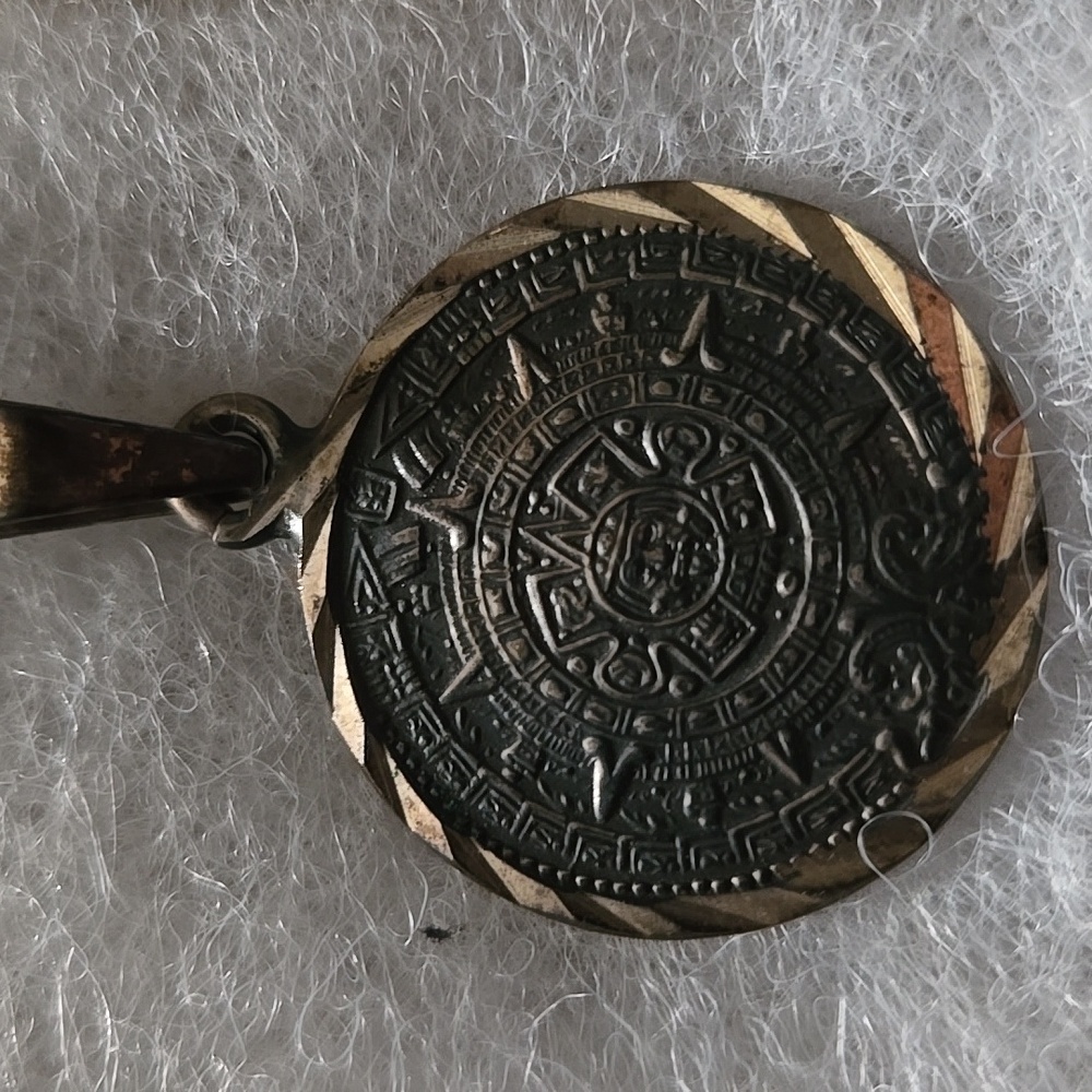Women's Silver Ring and Pendant Set - Picture 6 of 10